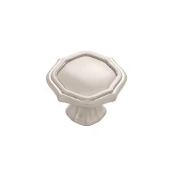 Trellis Quatrefoil Knob Brushed Golden Brass - 1 1/2 In